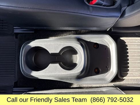 Certified 2023 Toyota Highlander XLE image 29