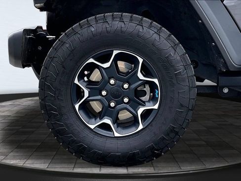 Used 2023 Jeep Wrangler Unlimited Rubicon 4xe AWD/4WD image 30