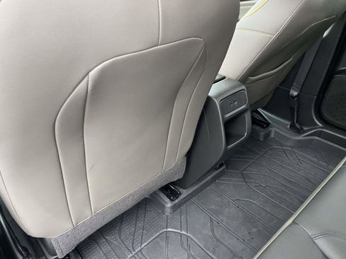 Used 2025 Chevrolet Trax ACTIV w/ Driver Confidence Package image 3