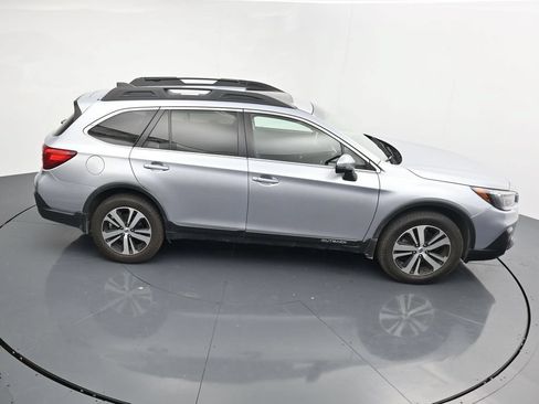 Used 2019 Subaru Outback 3.6R Limited w/ Protection Package #1 AWD/4WD image 17
