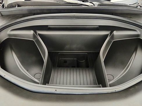 Used 2025 Volvo EX90 Plus AWD/4WD image 29