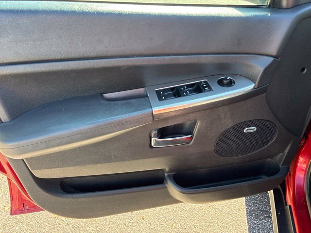 Used 2010 Jeep Grand Cherokee Laredo w/ Popular Equipment Group AWD/4WD image 11