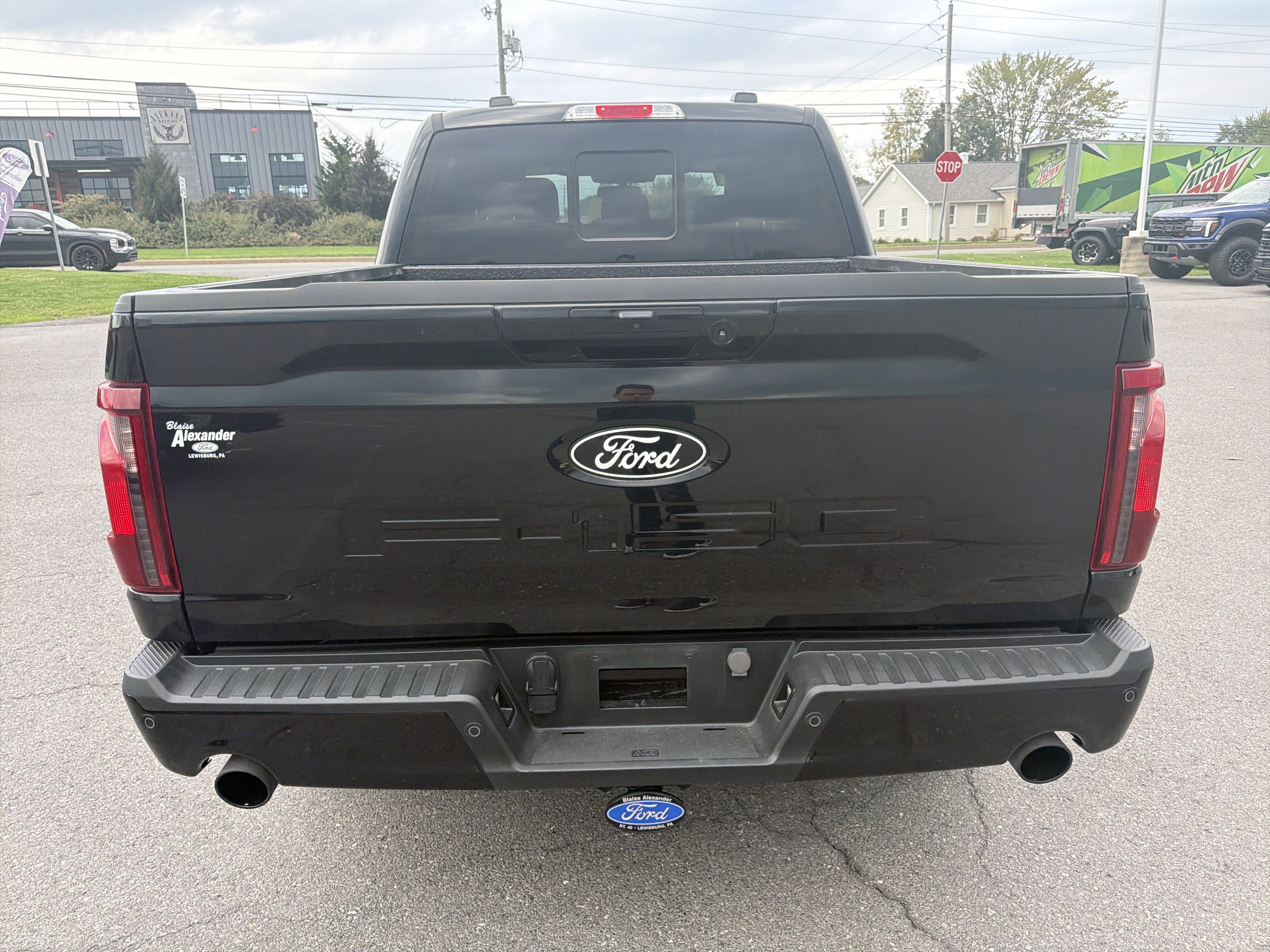 Used 2024 Ford F150 XLT w/ Equipment Group 303A High AWD/4WD image 4