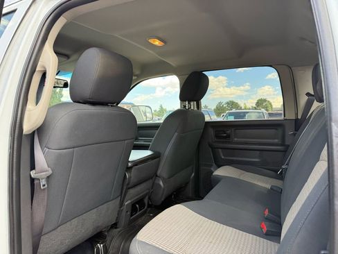 Used 2012 RAM 3500 ST w/ Chrome Appearance Group image 19