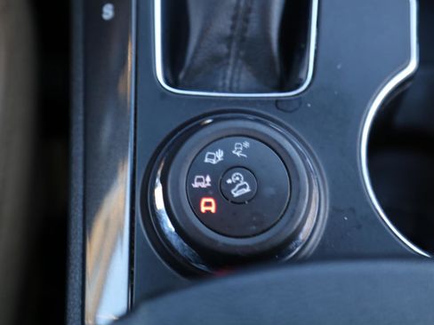 Used 2017 Ford Explorer Limited image 14