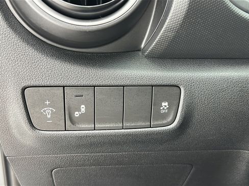 Used 2018 Hyundai Kona SEL AWD/4WD image 20