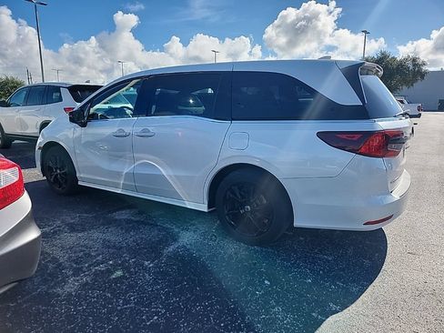 Used 2024 Honda Odyssey Sport image 7