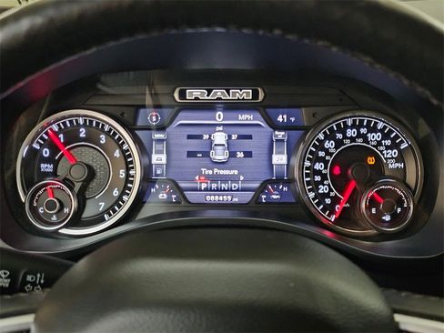 Used 2019 RAM 1500 Big Horn image 25