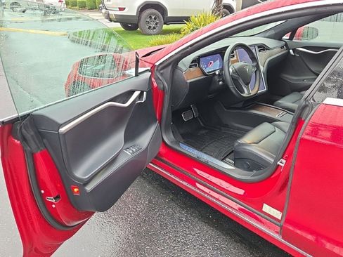 Used 2018 Tesla Model S 75D image 10