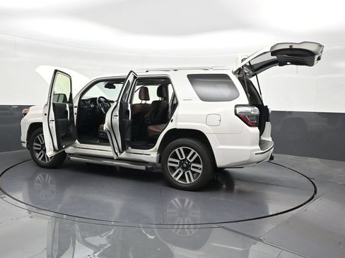 Used 2023 Toyota 4Runner Limited AWD/4WD image 34
