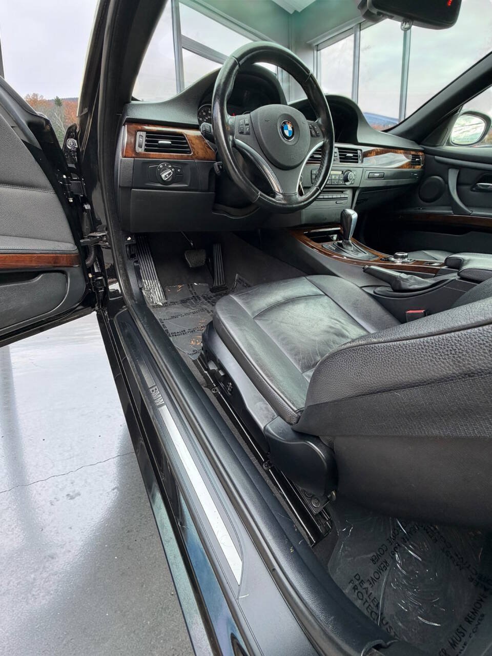 Used 2013 BMW 335i Convertible RWD image 24
