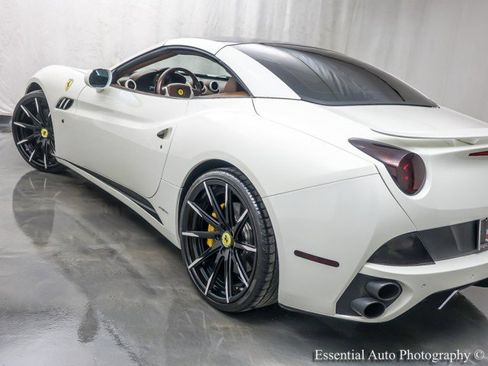 Used 2012 Ferrari California image 10