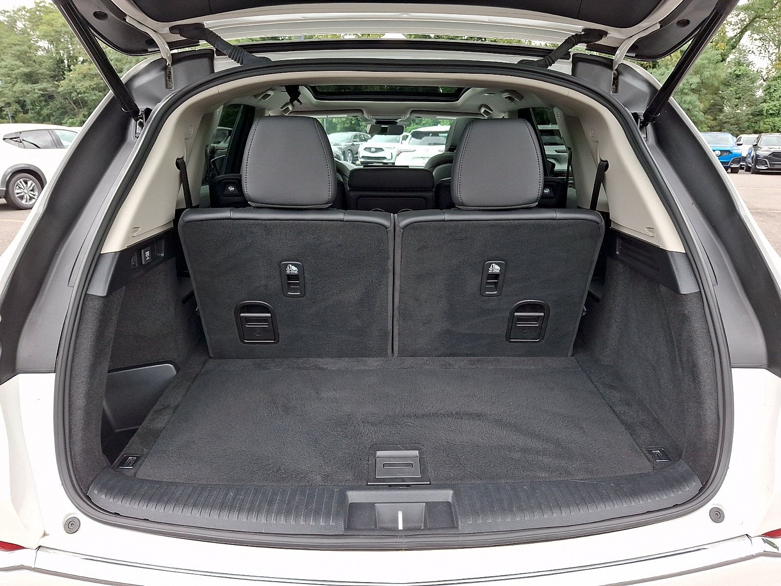 Certified 2024 Acura MDX SH-AWD image 28