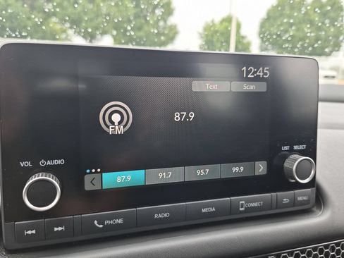 Certified 2025 Honda HR-V Sport image 19