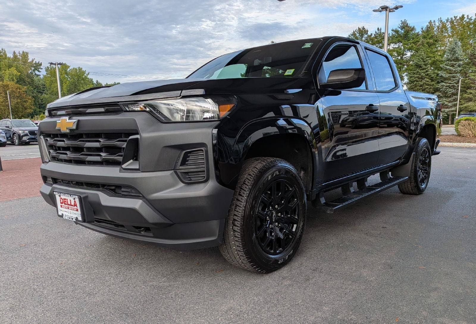 Used 2026 Chevrolet Colorado W/T w/ WT Custom Package AWD/4WD image 3