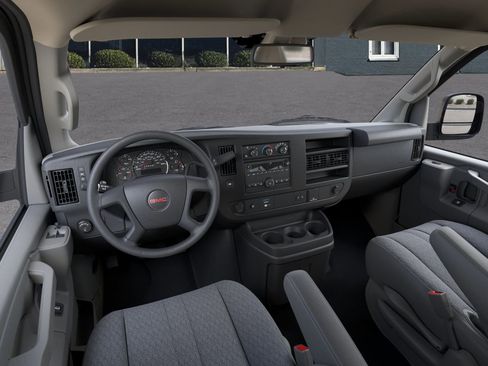 New 2026 GMC Savana 2500 image 39
