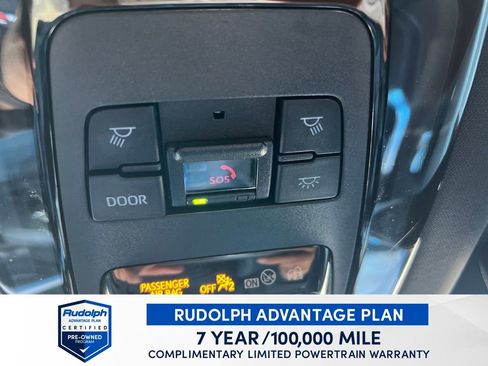 Used 2024 Toyota Venza Limited AWD/4WD image 44