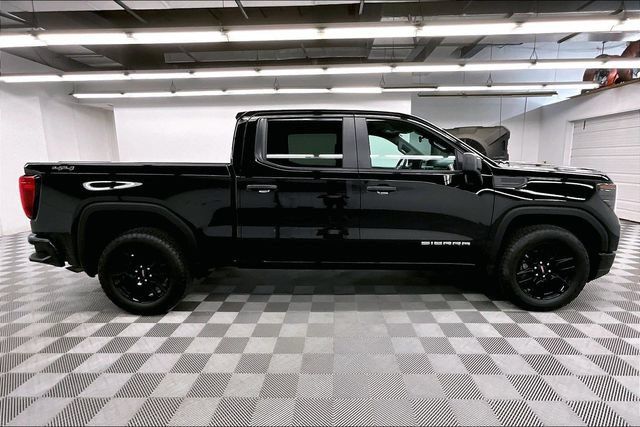 Used 2024 GMC Sierra 1500 Pro w/ Graphite Edition AWD/4WD image 14