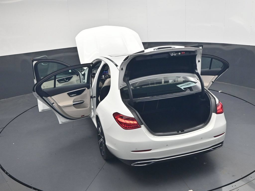 Used 2025 Mercedes-Benz C 300 Sedan image 52