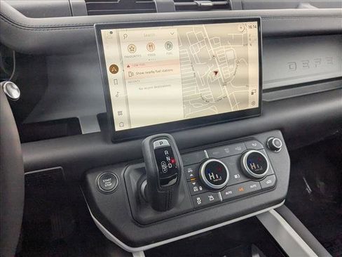 Used 2025 Land Rover Defender 130 S image 14