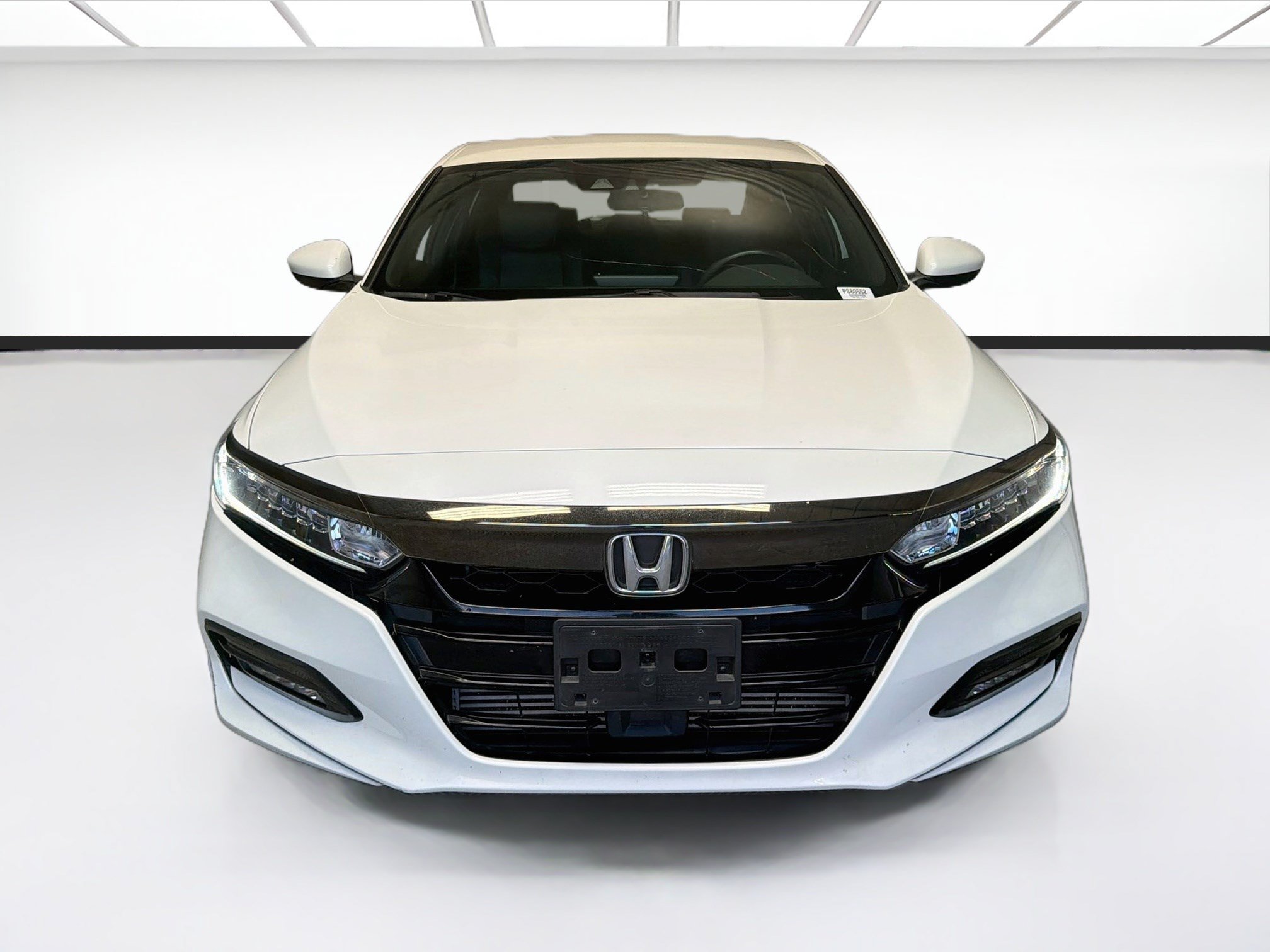 Used 2020 Honda Accord Sport image 2