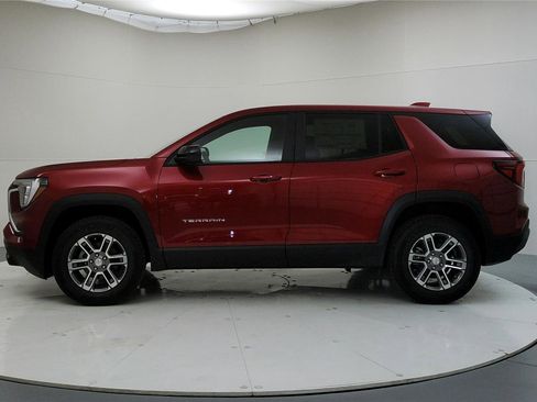 Used 2026 GMC Terrain Elevation image 4