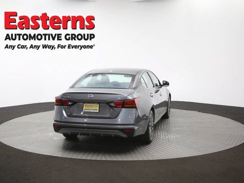 Used 2025 Nissan Altima 2.5 SV FWD image 38