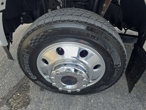 Used 2024 Ford F450 Platinum AWD/4WD image 40