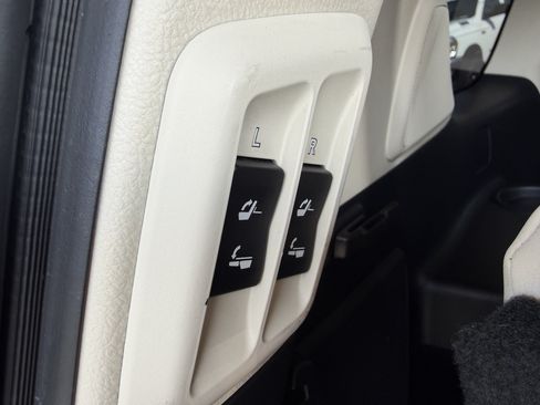 Used 2021 Lexus GX 460 Premium AWD/4WD image 37
