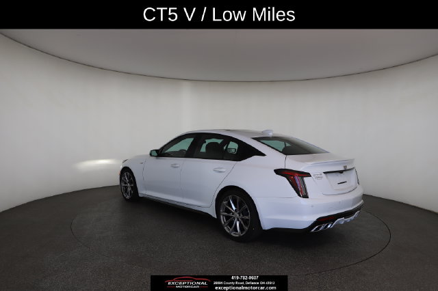 Used 2021 Cadillac CT5 V RWD image 11
