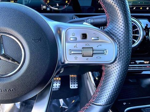 Used 2023 Mercedes-Benz CLA 250 image 21