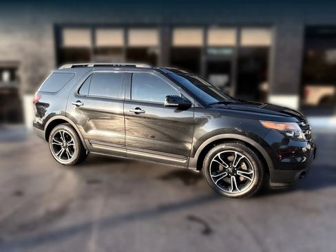 Used 2014 Ford Explorer Sport w/ Equipment Group 401A image 7