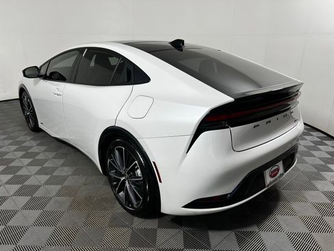 Certified 2024 Toyota Prius XLE image 7