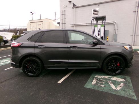 Used 2020 Ford Edge ST w/ Equipment Group 401A image 10