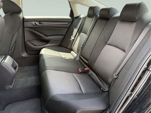 Used 2019 Honda Accord LX image 17