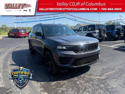 Certified 2024 Jeep Grand Cherokee Altitude AWD/4WD image 1