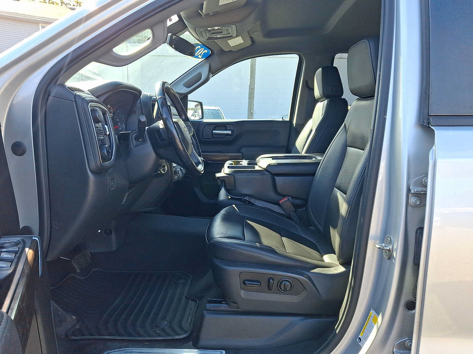 Used 2021 Chevrolet Silverado 1500 LT w/ Diesel Off-Road Package AWD/4WD image 14