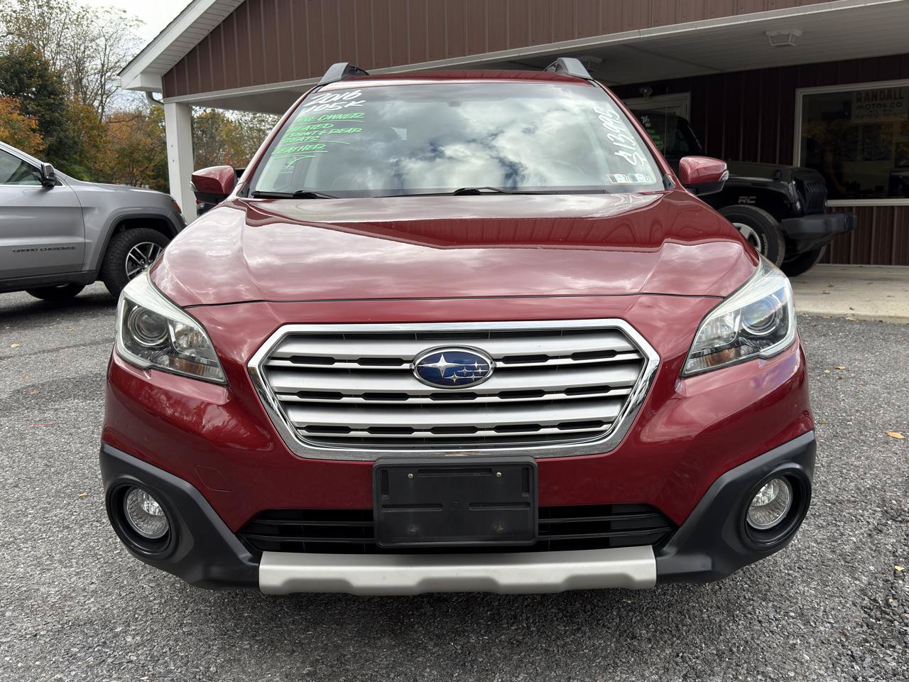 Used 2016 Subaru Outback 2.5i Limited AWD/4WD image 2