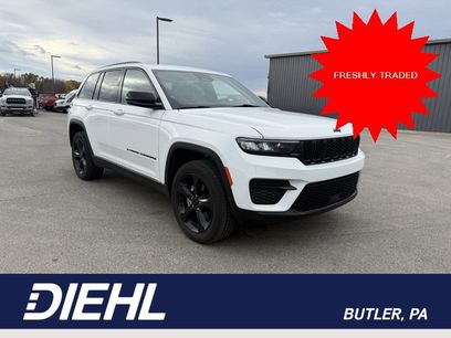 Used 2023 Jeep Grand Cherokee Altitude