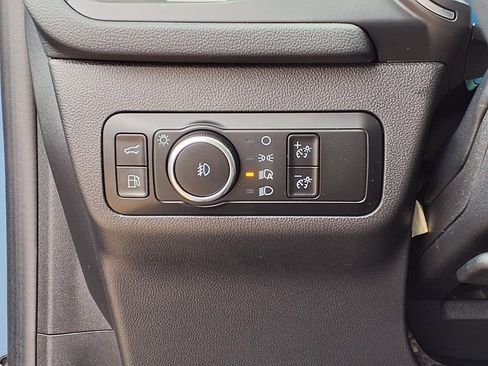 Used 2025 Ford Escape Platinum image 17