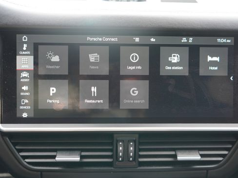 Used 2021 Porsche Cayenne Turbo image 44