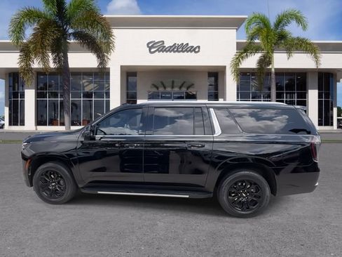 Certified 2025 Chevrolet Suburban LT w/ Comfort Package RWD image 8