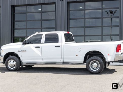 Used 2018 RAM 3500 Tradesman w/ Chrome Appearance Group AWD/4WD image 5