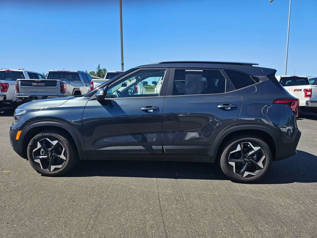 Used 2025 Kia Seltos S FWD image 6