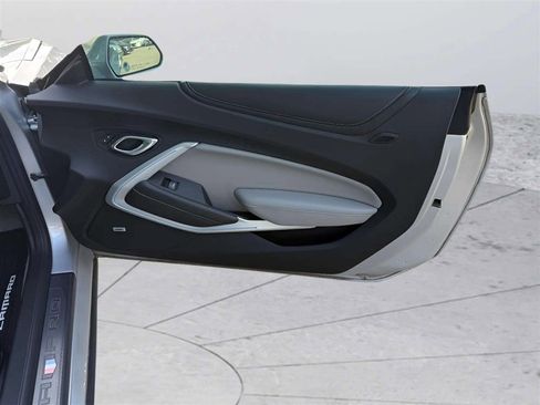 Used 2019 Chevrolet Camaro LT RWD image 15
