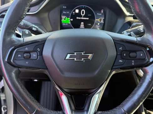 Used 2023 Chevrolet Bolt EUV Premier w/ Sun & Sound Package FWD image 18