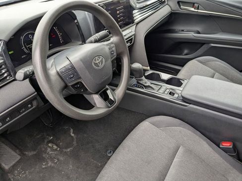 Used 2025 Toyota Camry LE image 14