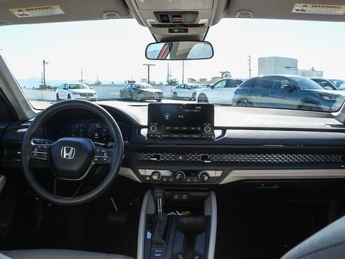 Certified 2025 Honda Accord SE image 13