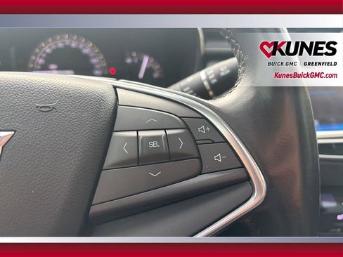 Used 2018 Cadillac XT5 Luxury w/ Driver Awareness Package image 26