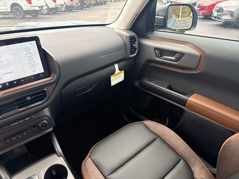 New 2025 Ford Bronco Sport Outer Banks w/ Outer Banks Tech Package+ image 21